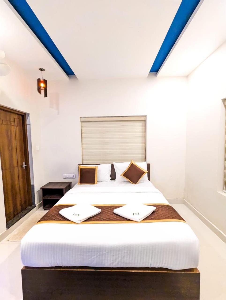 Valentine Holidays Sultan Bathery Esterno foto